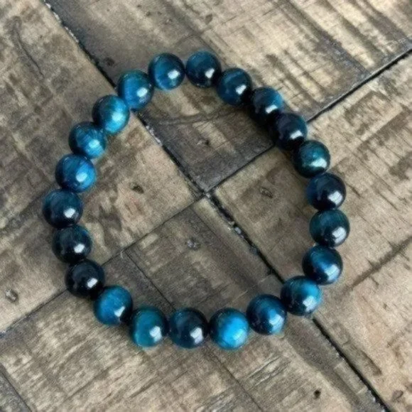 8mm Blue Tigers Eye Stretch Bead Bracelet - Picture 2 of 3